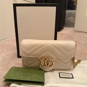 Gucci GG Marmont mini shoulder bag